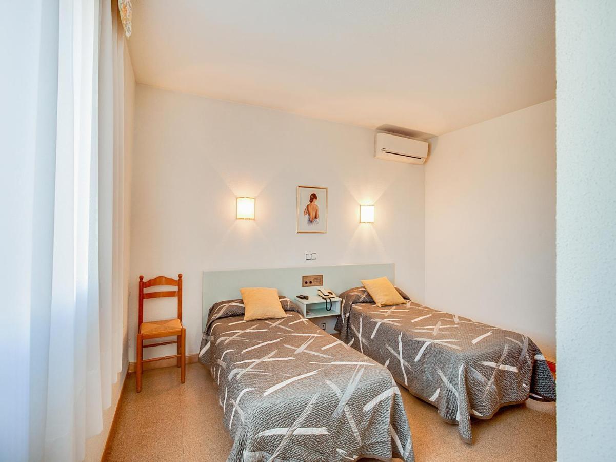 Hotel Restaurante Blanc I Negre 2 Agramunt Dış mekan fotoğraf