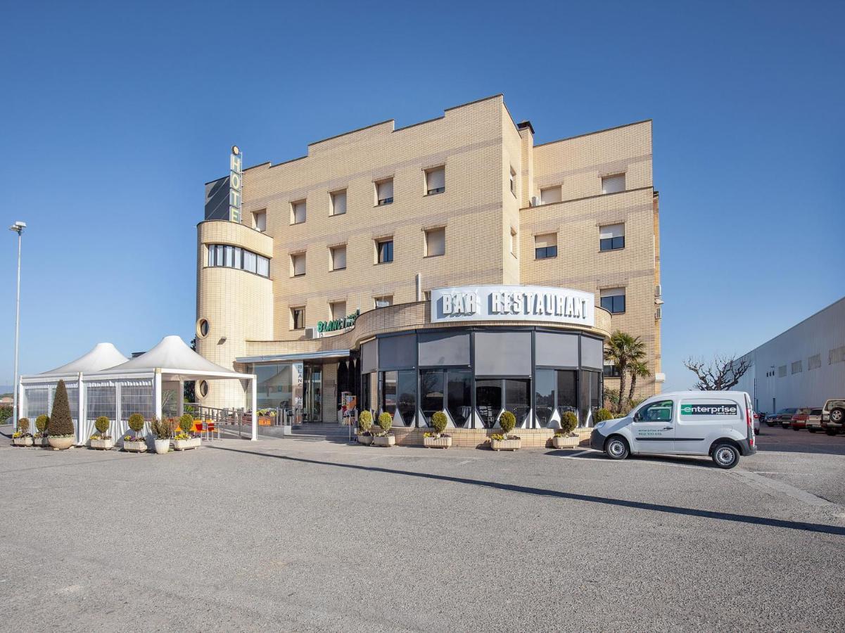 Hotel Restaurante Blanc I Negre 2 Agramunt Dış mekan fotoğraf